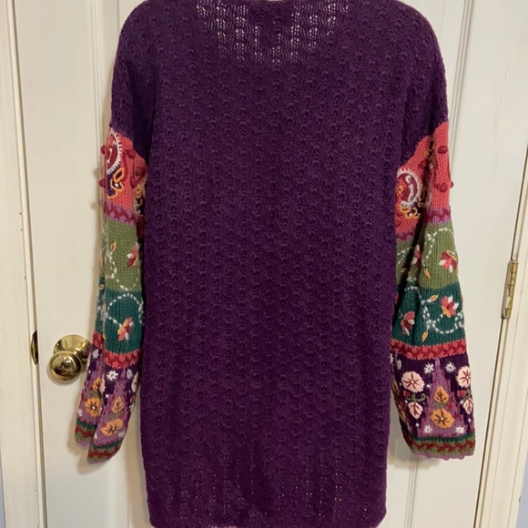 Beautiful Sweater from XPARTE’ - Picture 3 of 5